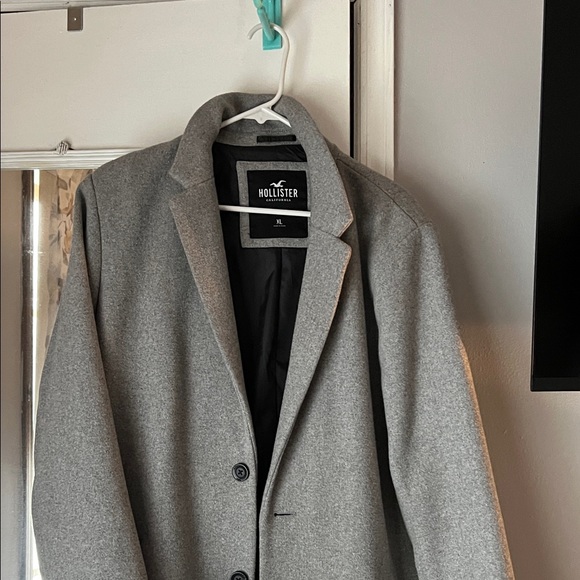 Hollister Men's Classic Gray Trench Coat - Picture 6 of 6